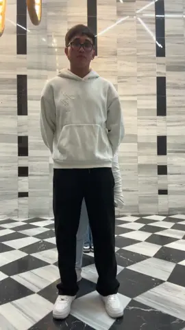 En parciales y nosotros grabando tiktoks 😝 Nadie fue obligado a grabar  #revoltositos #amigos #universidad #fyp 