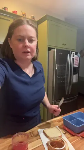 Let’s pack Maci’s lunch!! #fyp #fypシ #fypage #foryoupage #momanddaughter #relatable #MomsofTikTok #mom #momswhowork #lunch #schoollunch #lunchideas 