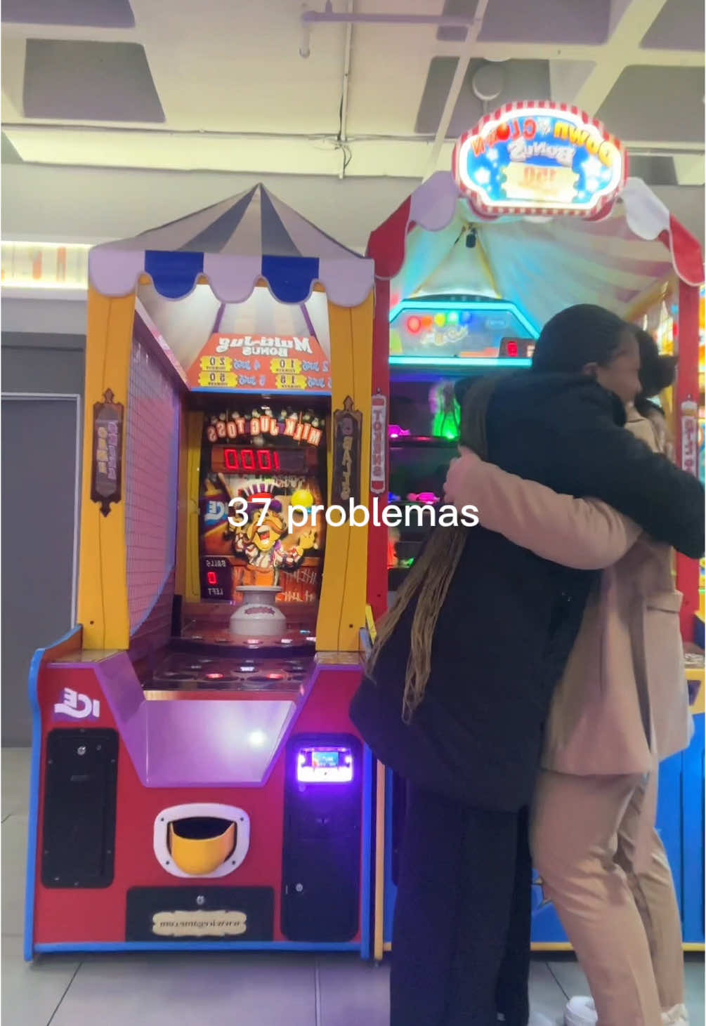 Safe with you ❤️ #nouendan #fyp #friendship #arcadegames #besties #foryoupage #datenight #walekaya 