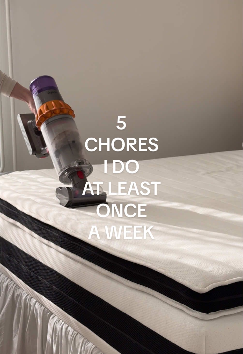 5 cleaning chores I do weekly 🧺🧽🫧 1. change the bed sheets - some people change their bed sheets every other week, but I love the feeling of fresh sheets, so I change mine every week ✨ 2. clean the toilet - I deep clean my toilet once a week, but might also do a quick clean more often 🚽 3. refresh the carpets - I vacuum all carpets once a week, I also like to use baking soda or carpet freshener to keep them smelling fresh 🌸 sometimes I also throw them outside for a few hours! 4. wipe the mirrors - I wipe all mirrors every week, I love to use the pink stuff window & glass cleaner, or a scrub daddy dish wand filled with white vinegar and dish soap + kärcher window vac 🫶🏼 5. dust all the surfaces - the scrub daddy damp duster is definitely a game changer for dusting 🤌🏼 P.S. all the products I use are linked in my bio 🫧 #thepinkstuff brand ambassador 💓 #CleanTok #cleaningtips #cleaningroutine #cleaningmotivation #cleaninginspo #cleaninginspo #cleanhome #cleaningproducts #cleanwithme #cleaninghacks 