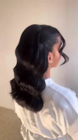 Tuto wavy + attache 🤍 #hairstylist #fyp #pourtoii #tutohair #tutowavy #tutocoiffuremariage #bride #montpellier #paris 