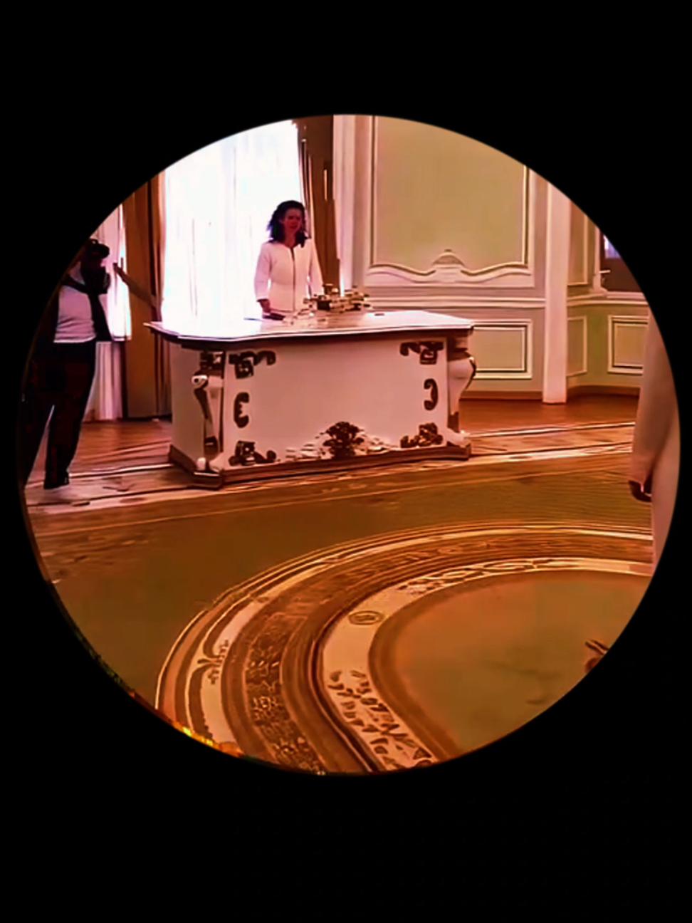 А у вас бывали такие случаи?#загс #роспись #жених #невеста #зал #торжественный #момент #вопрос 
