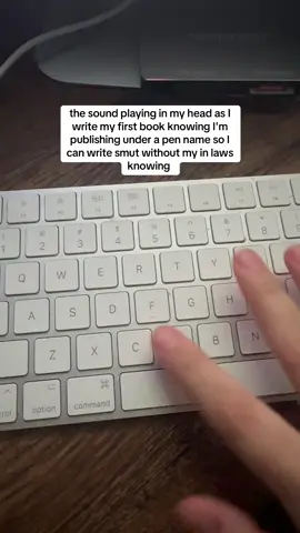 opps 🙄 #authorsoftiktok #authortok #writer #writersoftiktok #BookTok #firstbook 