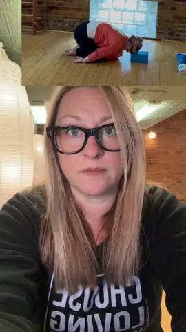 Head adjustment in garbasana or child’s pose 