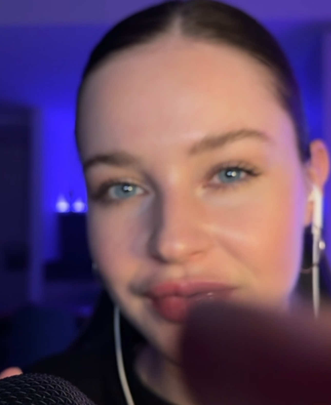 NEW video on my YouTube: ASMR Belle💗 don’t forget to subscribe🥰 #asmrsounds#asmrtriggers#asmrsleep#satisfyingvideo#satisfyingsounds#asmr#fyp