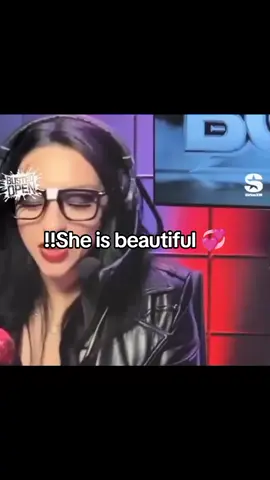 She looks beautiful with Bubba Ray Dudley glasses ❤️‍🔥💞 #chilena🇨🇱 #mexico🇲🇽 #wrestling #nxt #foryoupagetiktokviral #foryoupage #WWE #stephanievaquer @Stephanie Vaquer @WWE NXT @WWE @bubba ray dudley 