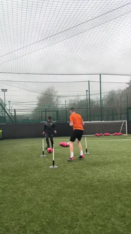 Top session with academy player Sean Toland well done on a great session! ⚽️⚽️⚽️ #121 #baller #121training #football #Soccer #ecdevelopment #footballtraining #footballdrills #academyballer