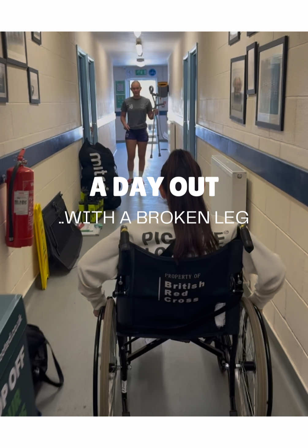 My first full day out since breaking my leg 🦵🏻🤕.  Trying to find a balance between resting, being careful with the break in these early stages where healing hasn’t yet progressed enough, but not losing my mind.. a bit of normality for me being back at football on a Sunday, even if it was off the pitch.  Easily the best day I’ve had since my injury - amazing what being outside, a bit of sunshine and being around good people can do ❤️‍🩹.  #brokenleg #tibiafracture #fracture #football #footballinjury #WomensFootball 