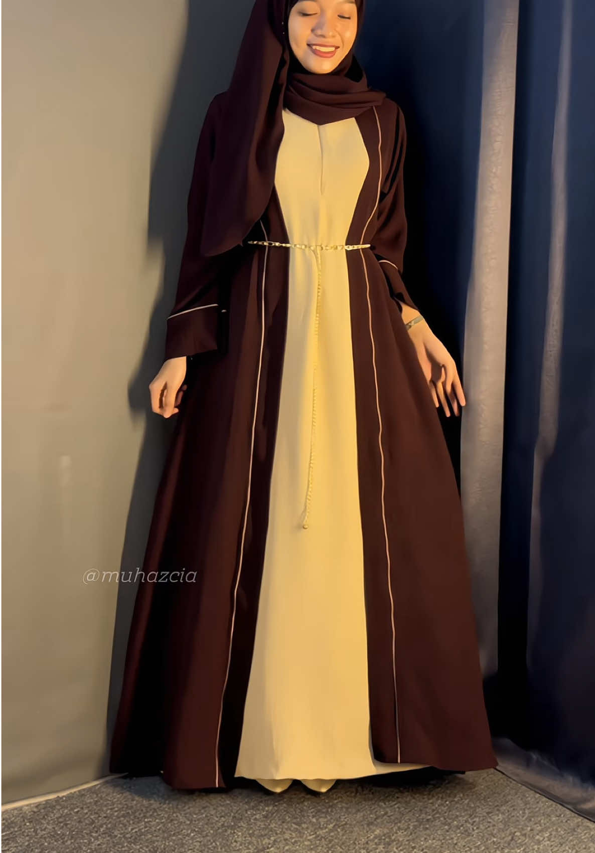 abaya simple tapi mewah, yuk buruan nantik habis lagi🤍 #abaya #abayastyle #abayagirls #abayafashion #abayalebaran #ramadhan2025 