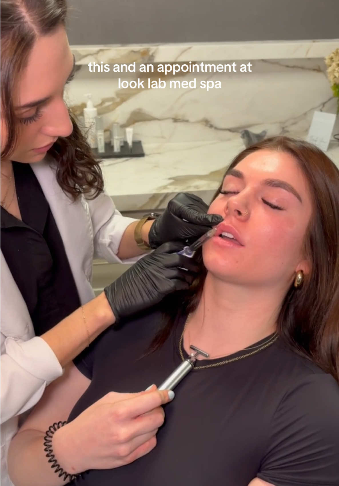 No better feeling than when your appointment is booked ✨ 🗓️ Love your look—Book your appointment today at LookLab.com or call 833.999.5665 (LOOK) #botox #fillers #medspa #luxurymedspa 