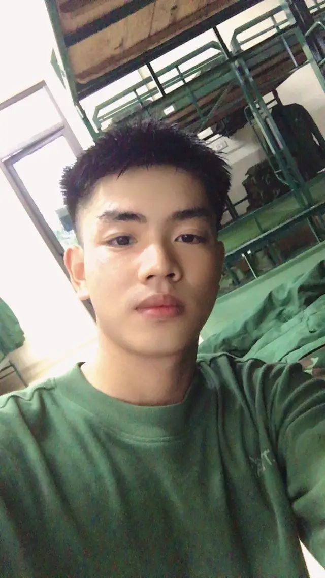 Ng ta chỉ yêu cho vui mà thôi😕