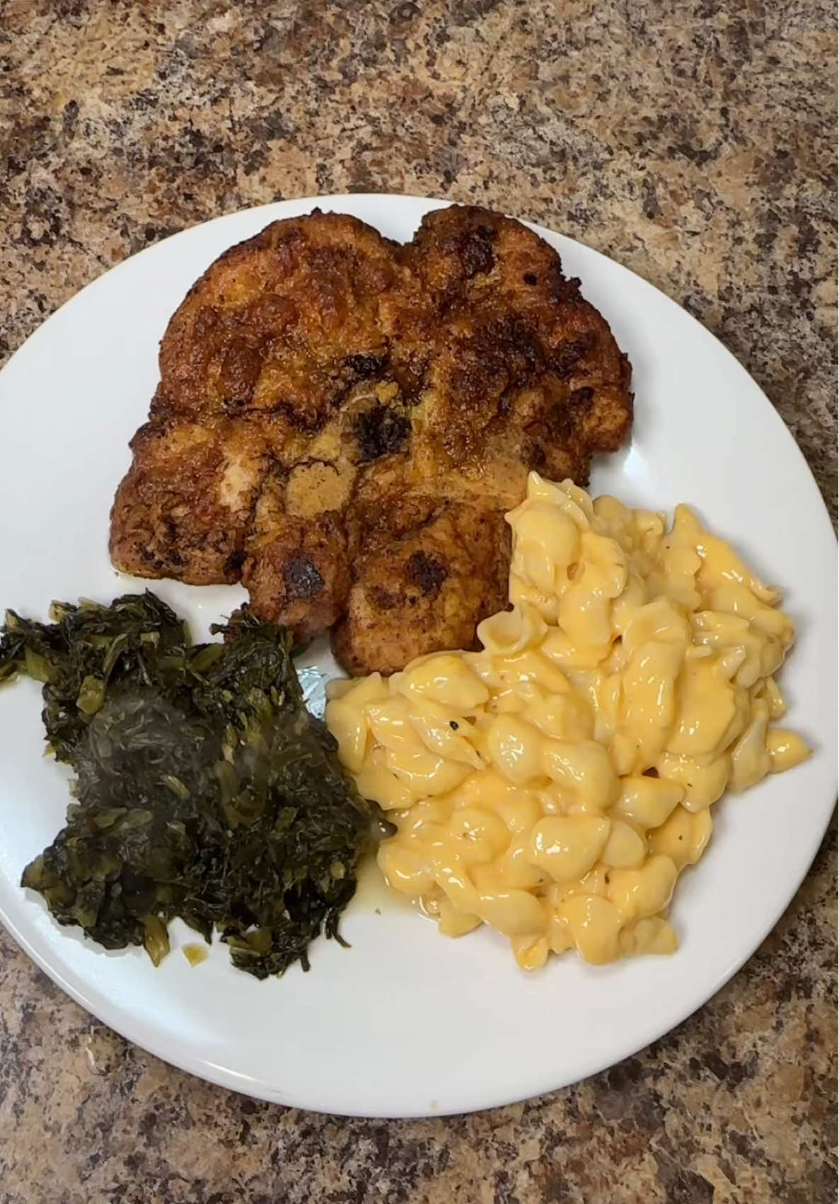 Replying to @Khalilderon How did I do this time friend?? #porkchops #friedporkchops #DinnerIdeas #cookwithme #budgetmeals #easymeal #quickmeals 