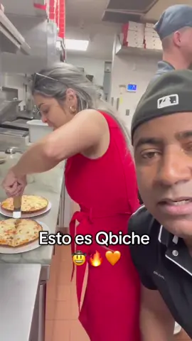 @ofarrill_betancourt jjj nos divertimos mucho con su vista! #comedialaboral #humortiktok #videoviral #jefe #camara #trabajo #trending #humor #risa #comedia #clientes #dependientes #funnyvideo #viral #fyp #foryoupage #foryoupage  #virales #cubanosporelmundo #foryou #foryouuu  #meme #viraltiktok #fyp #jajaja #miami #qbiche #qbichebbqranch #ranch #rancho #ranchlife #kendall #carneenvara #comida #bebidas #musica #musicaenvivo #show  #venezolanos #cubanos #bbq