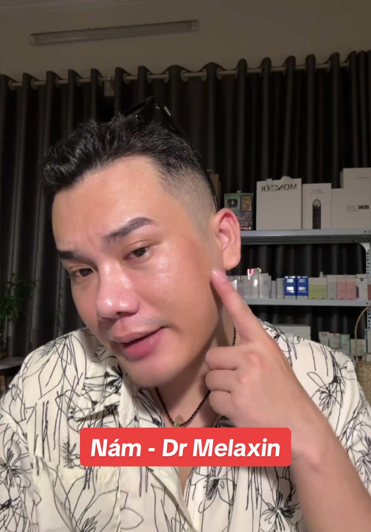 - Trên kênh của cô Học không có quá nhiều sản phẩm hỗ trợ cải thiện sắc tố da đâu. Nhưng bộ nào được review tới vài lần thì yên tâm là có hiệu quả. - Còn nhanh hay chậm thì tuỳ mỗi người: Bộ Nám Dr Melaxin là 1 trong số những sản phẩm cải thiện sắc tố da và có hiệu quả - Có phải tự nhiên khách theo cô Học từ tháng 8/2024 đến 2/2025 vẫn đặt tiếp đâu các em. Ahihi #cunghocchamda #cohoctruyeu #goclamdep #chamsocda #reviewlamdep #drmelaxin 