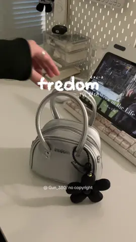 túi xách gì chưa người đẹp?? @fredom thật sự luôn #xuhuong #viral #tuixach #bag #whatinmybag #reviewlamdep #6fredom #junebag 