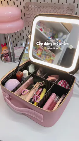 Cốp đựng mỹ phẩm có gương tiện lợi ✨🪞 #coptrangdiem #copmakeup #copdungmypham #tuidungmypham #copmakeupcanhan #coptrangdiemcoden #coptrangdiemcaocap #goclamdep #coptrangdiemcanhan #makeup #unboxing #xuhuong #viralvideo #biunie206 #phukienmakeup 