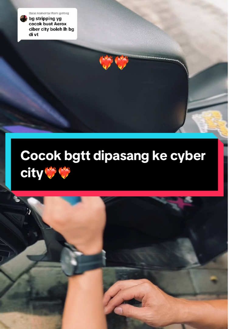 Membalas @Romi ginting sekeren ini masa kalian ga pngen sii❤️‍🔥❤️‍🔥#fyp #aerox #stripingtransparanuv #aeroxcybercity #aeroxmodifikasi 