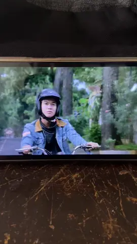 Betapa beruntungnya aku mengenal dirinya #dilan1991 #mileasuaradaridilan #milea #dilan #iqbalramadhan #foryou #foryoupage #4upage #galau #bandung #bismillahfyp 