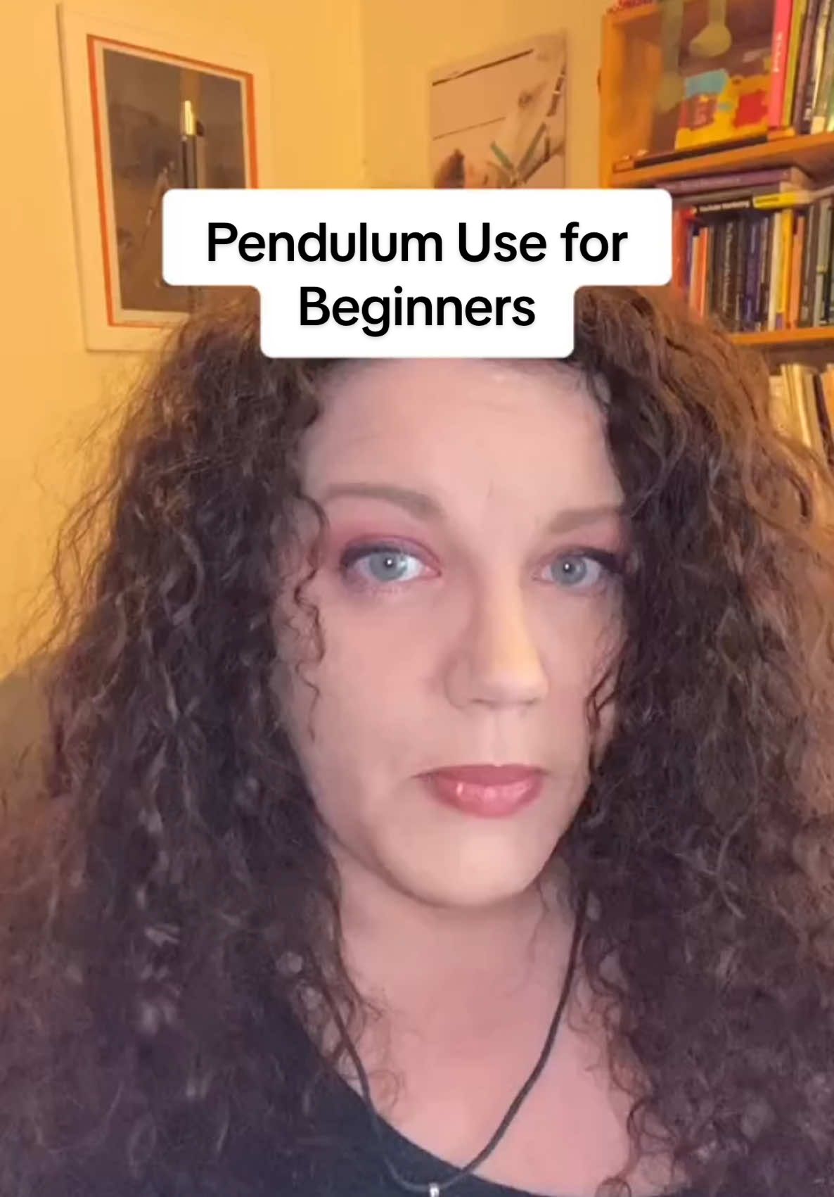 How to use a Pendulum 💎  #pendulum #witchtok #witchcraftworks #FYP #witchmom #easyspell #onthisday 