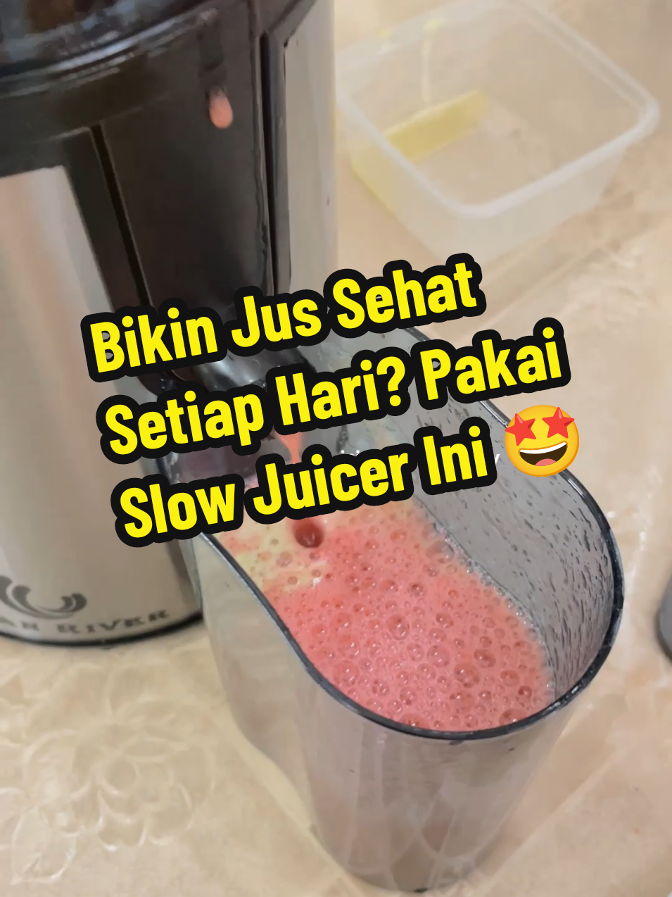Membalas @maureensirait Slow Juicer Han River ✨ Fitur Slow Juicer ini: ✔️Terdapat pemisahan jus residu secara otomatis  ✔️Bisa buat lembut dan keras bisa di peras, tidak memilih bahan ✔️Jus dua arah untuk meningkatkan hasil jus ✔️Pembongkaran dan perakitan terpisah jadi lebih hemat ruang  ✔️304 pisau stainless steel saringan halus #slowjuicer #jusbuah #hanriver  #cuantanpabatas #ramadhanexstraseru 
