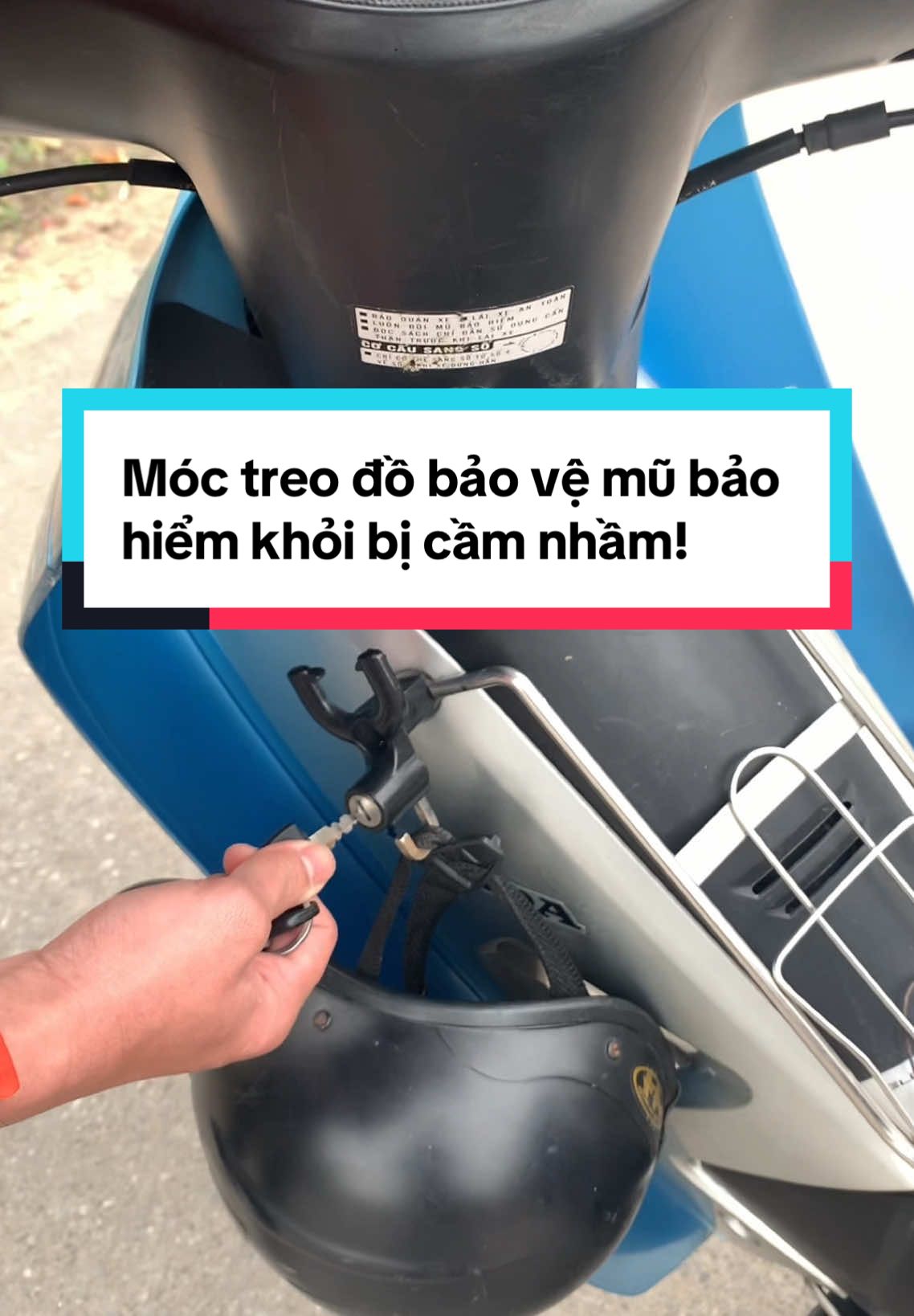 Móc treo đồ đa năng có khoá! #xemay #moctreothongminh #moctreododanang 