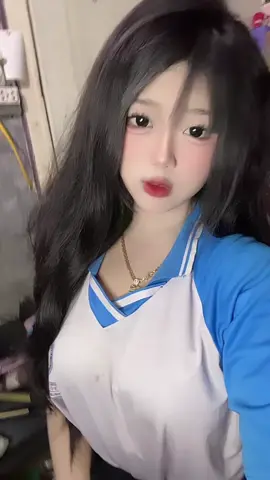 em chỉ muốn ôm lấy anh..#xuhuongtiktok 