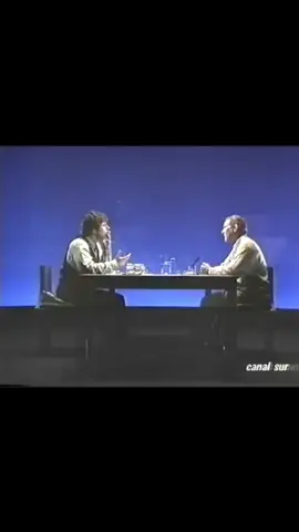 El Sentido de la Vida (Antonio Gala, “Trece Noches”, Canal Sur, 1991) #AntonioGala #ElSentidoDeLaVida #TreceNoches #CanalSur #LiteraturaEspañola #Filosofía #Reflexiones #SabiduríaCultural #FrasesParaLaVida #PensamientoCrítico #TelevisiónClásica #ArteYPalabra #CitasLiterarias #CulturaEspañola #MensajeProfundo #significadodelavida 