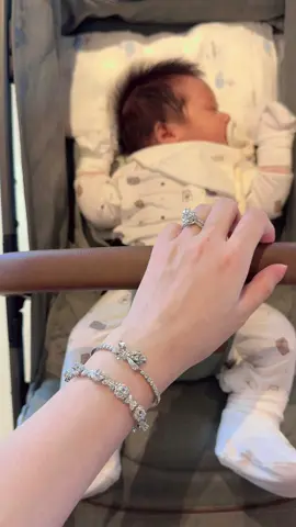 Bàn tay bỉm sữa 🍼 @Kimberly Diamond Jewelry 