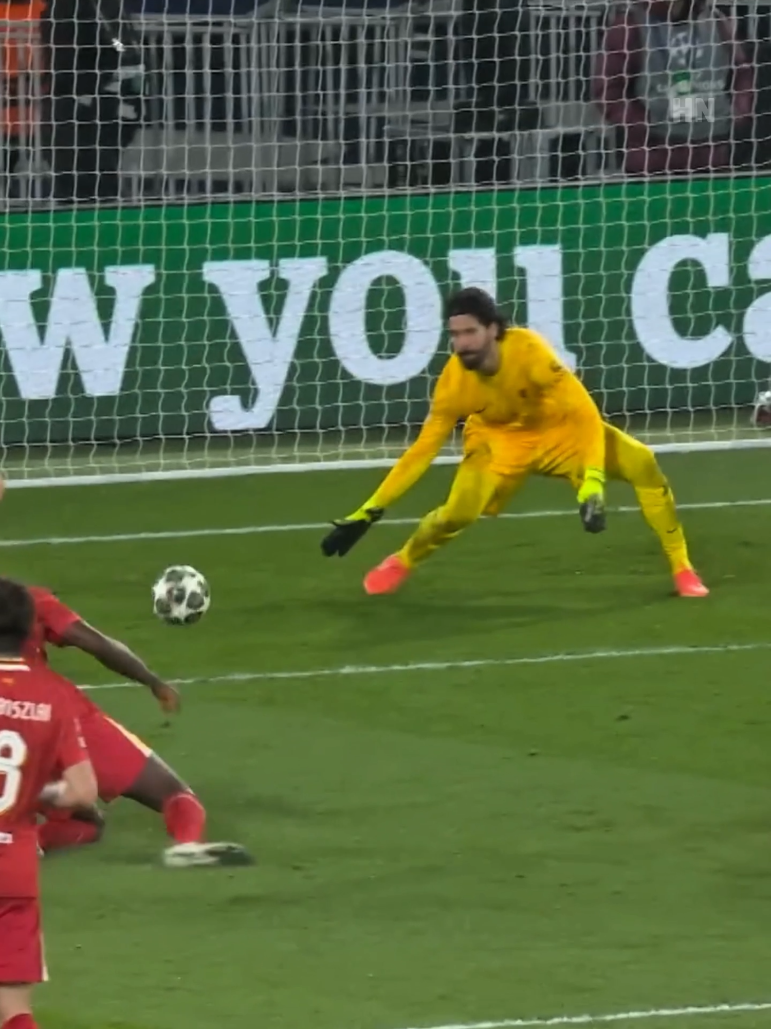 Alisson vs PSG🥶 #football #footballskills #liverpool #psg #alisson 