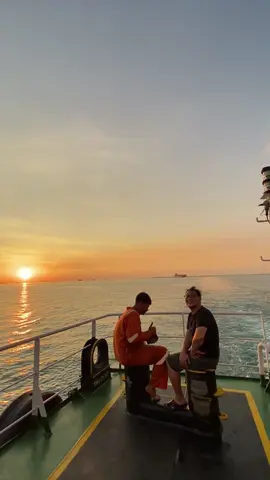 lancarkanlah rezekinya orang yang selalu bersyukur😇#fypage #pelayaran 