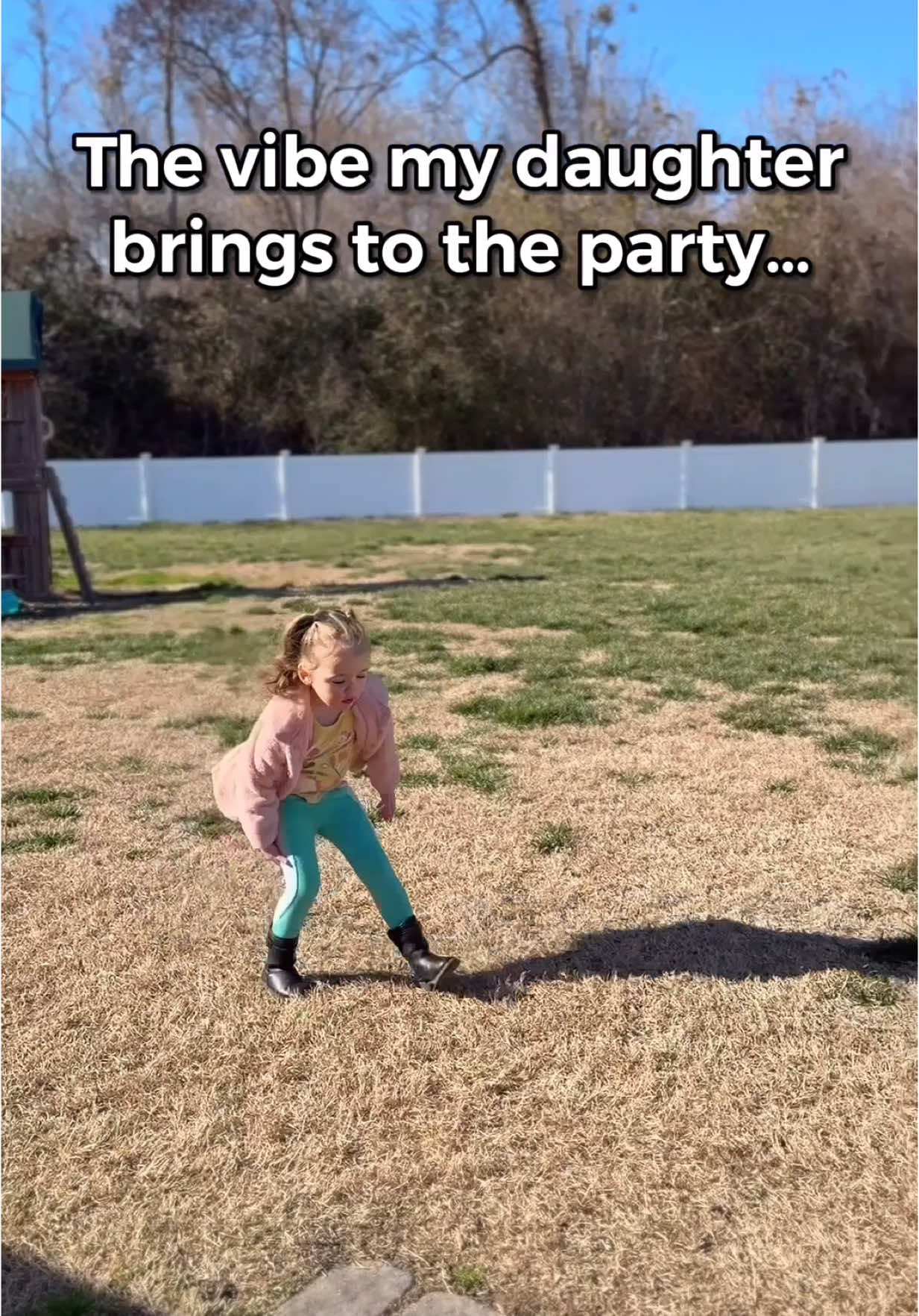 The leg lift. 😂❤️