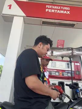 Ada ada aja pertamina , minta di fotoin sama anak malah di videoin