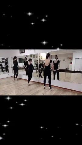 #balet #balerina #ballet #ballerina #lovedancing #tiktokfun #dancetok #medias #fyp #tiktokromania🇷🇴 