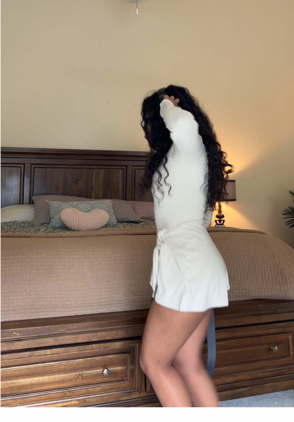 Esta canción es una obsesión jajaj, así como la mía por verme linda en el gym 🥹✨🧚🏽‍♀️ #anxietytrend #gym #funny #funnyvideos #dancing #anxiety #tiktoktrend #fyp #aupair 