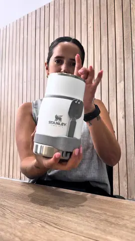Lo chocha que estoy con mi nuevo @stanley1913_argentina 😍 Me lo regaló mi novio para mi cumple y ahora soy fan de este termo para alimentos 🫶  Después de 4 horitas, mi almuerzo súper calentito 🎉🍲 ¿ no es lo maaas ? 🫶🙌  #vianda #comida #food #almuerzo #cena #termico #lunchera #office 