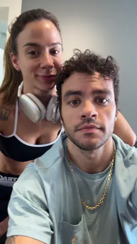 ELA É MINHA 