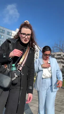 Fürs erste Mal ging das doch klar 🤣 @Colle  #elanhelo #colle #spass #berlin #imakethefaceyoumakethesound 