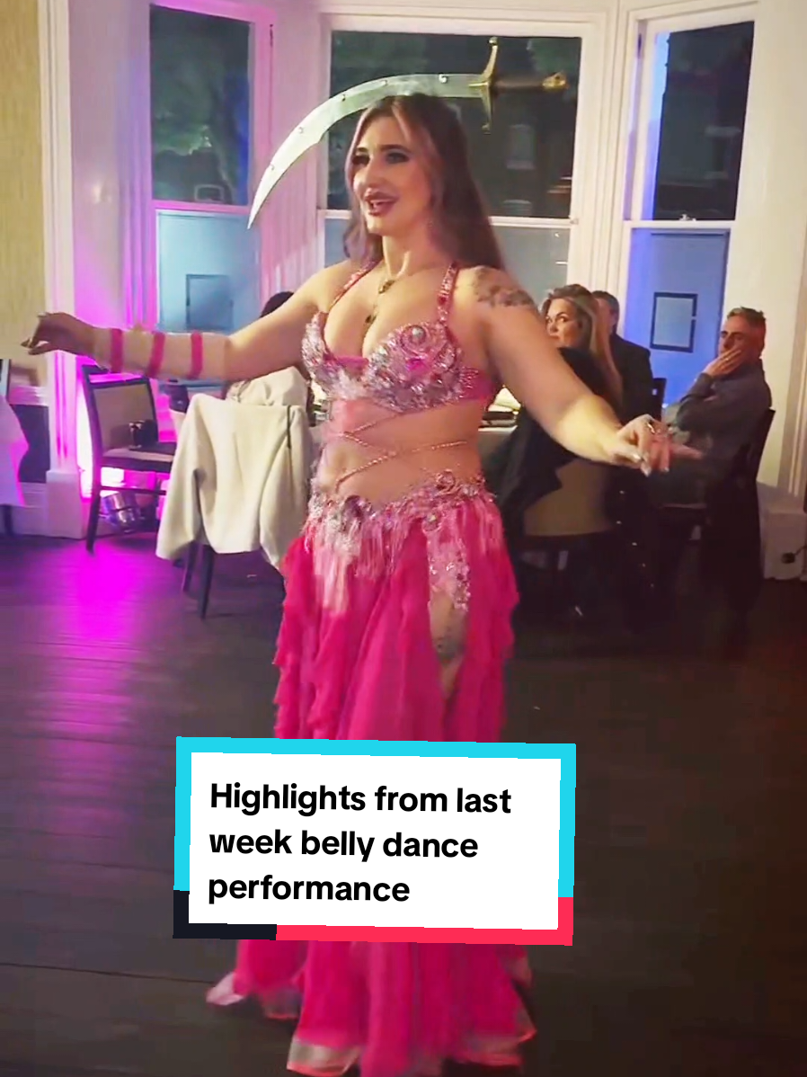 Last week I was invited for new lounge opening and had amazing time belly dancing for all the lovely quests #bellydanceperformances #bellydanceshow #londonbellydancer #entertainment #cambridge 