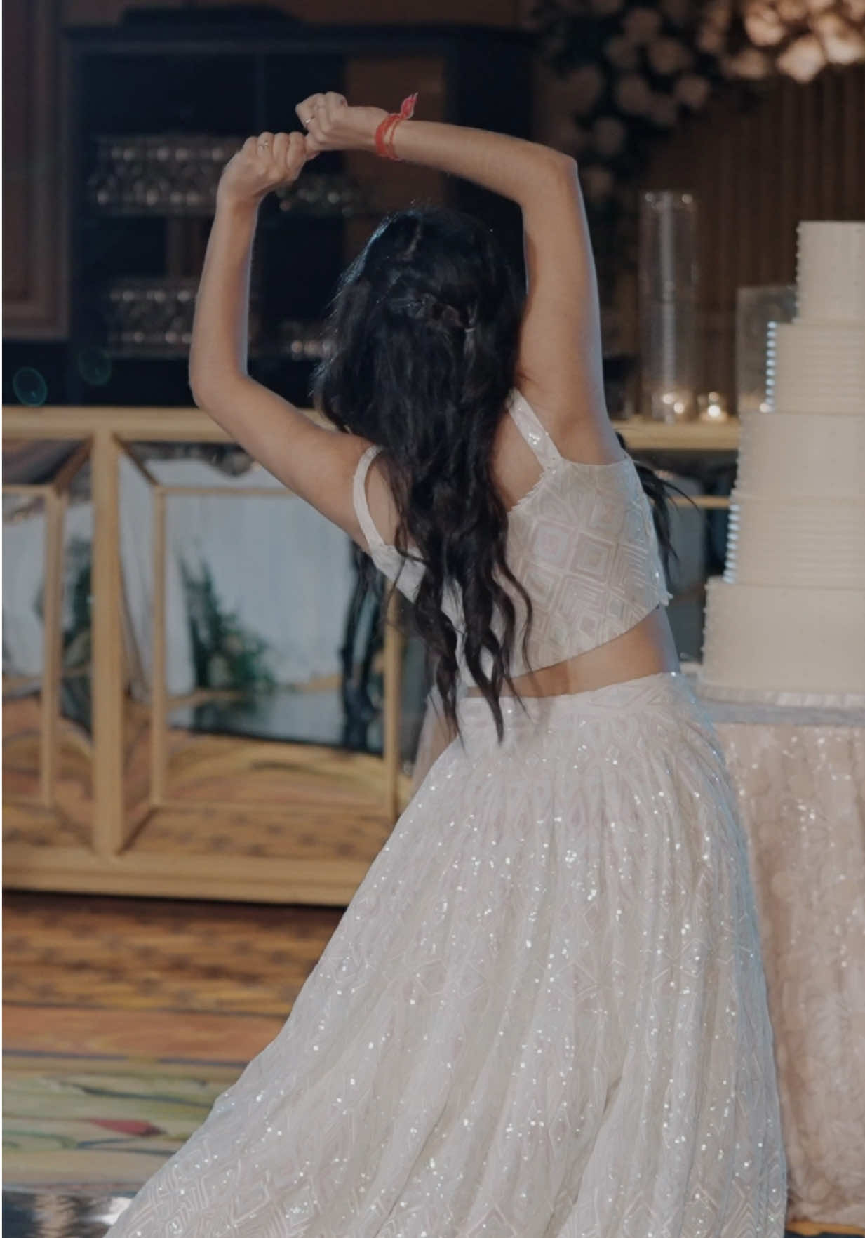 ✨Dola Re Dola✨ dc: me🙋‍♀️ #fyp #dance #dancer #bollywood #bollywoodsong #bollywoddance #dolaredola #devdas #madhuridixit #aishwaryarai #sharukhkhan #srk #indianweddings #desiwedding #weddingreception #danceperformance #trending 