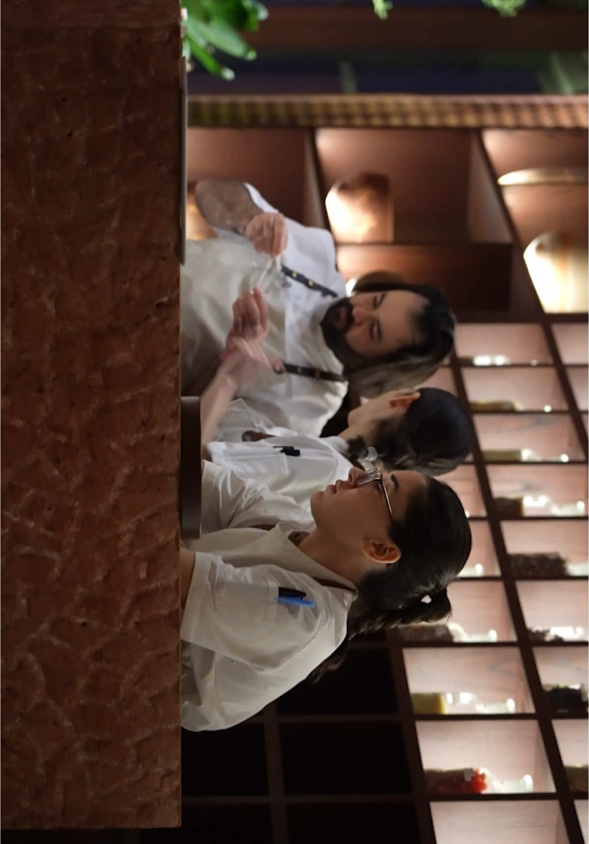 We recently visited the famous @turkfatihtutak in Istanbul 🍴  A remarkable 2 Michelin starred venue with some of the highest end dining and impeccable service that you can experience in the city.  We absolutely cannot wait to share this episode with you all soon. 📺 #turkfatihtutak #istanbul #foodreview #finedining #finediningrestaurant #michelinstar #istanbulfood #travelblogger