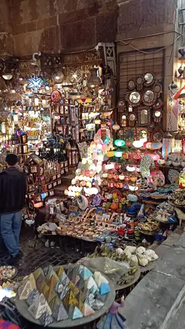 أجواء رمضان الساحرة من قلب القاهرة القديمة ✨⏳ جولة في الحسين وخان الخليلي وسط الفوانيس، الزينة، والروحانيات الجميلة! 🌙💫 الأجواء هنا لا تُوصف.. روائح المسك، صوت الأذان، ضحكات الزوار، والمقاهي التي تنبض بالحياة ❤️🌿 شاركوني إحساسكم برمضان في التعليقات!  #رمضان_في_مصر #خان_الخليلي #الحسين #روحانيات_رمضان)#رمضان_في_مصر #الحسين #خان_الخليلي #أجواء_رمضانية #رمضان_كريم #القاهرة_القديمة #فوانيس_رمضان #روحانيات_رمضان #مصر_الجميلة #السياحة_في_مصر #رمضان_2025 #رمضان_حول_العالم #جمال_مصر #رمضان_يجمعنا #تقاليد_رمضانية