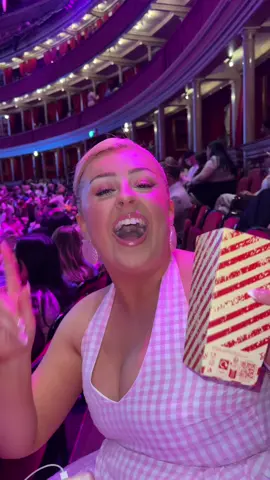 before vs after barbie movie live concert 😭👙🎀 #barbie #BarbieMovie #barbieconcert #royalalberthall #london #barbiethemovie #makeup #grwm @Barbie the Movie: In Concert @Royal Albert Hall 