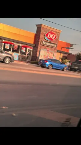 Cada que cruzo a gastarme el cheque de mi esposo  #🤣🤣🤣 #texas #laredotx #estadosunidos🇺🇸 #marshall #dq #ross #stripes #dinero #gastar #yvizcaya 