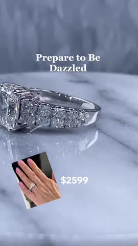 Lab Diamond Luxe #engagementring #radiantcutdiamond #labgrowndiamond #certifieddiamond #radiantdiamondengagementring #engagementringshopping #sayyes #wedding #jewelrylovers 