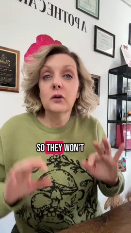 Red flags in the supplement industry. Warn your parents and grandparents! #supplements #scams #revolvingfees 