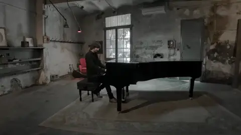 Melendi - Cheque al portamor (Videoclip oficial)#melendi #chequealportamor #cantanteespañol #musica #baladasdelrecuerdo #cancionesparadedicar #cancionesromanticas #paratiiiiiiiiiiiiiiiiiiiiiiiiiiiiiii 