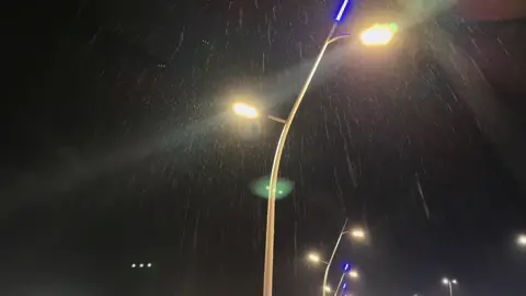 تمطر وتشارجر كملت❤️‍🔥                                               #دوج_تشارجر #عرعر #امطار #رمضان_يجمعنا 