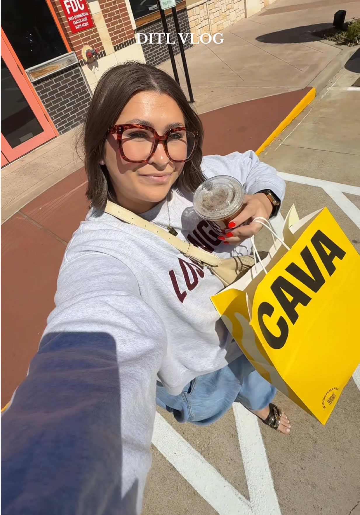 Thanks for spending Thursday with me 💕 ONLY ONE MORE DAY UNTIL THE WEEKEND but who’s counting 😅  #Vlog #fyp #ditl #ditlofamom #vlogs #dayinmylife #dayinthelife #dayinmylifevlog 