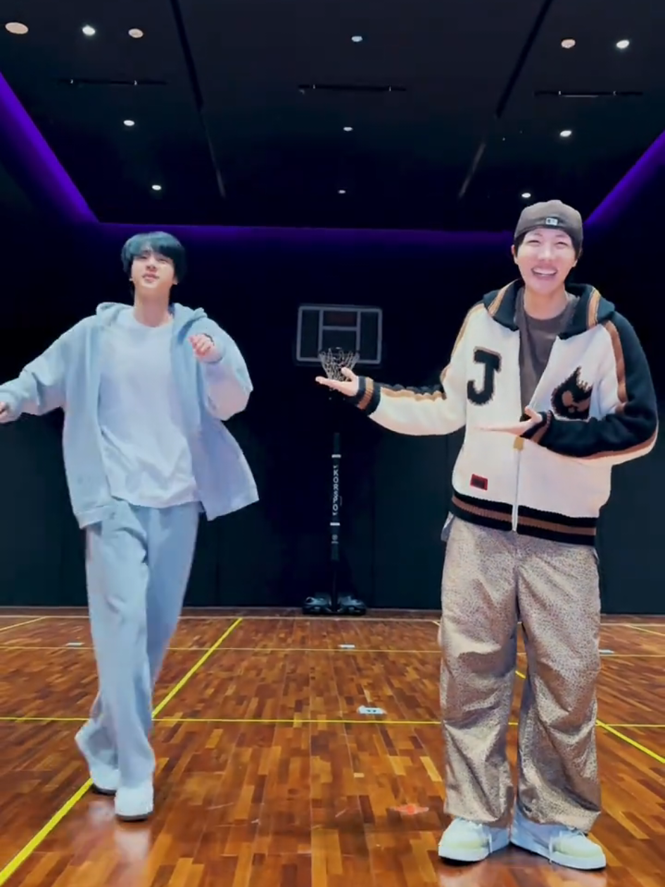 쩨호오오오옵 사랑해, 사랑한다고😮 나랑 챌린지 찍자~~~!!!  #jhope_SweetDreams #제이홉 #jhope #진 #Jin @hobipower 