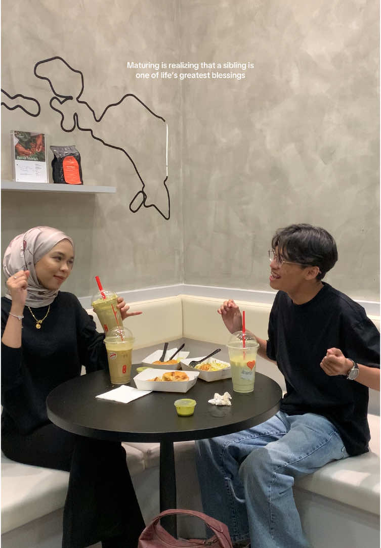 tah bila budak ni besar ek